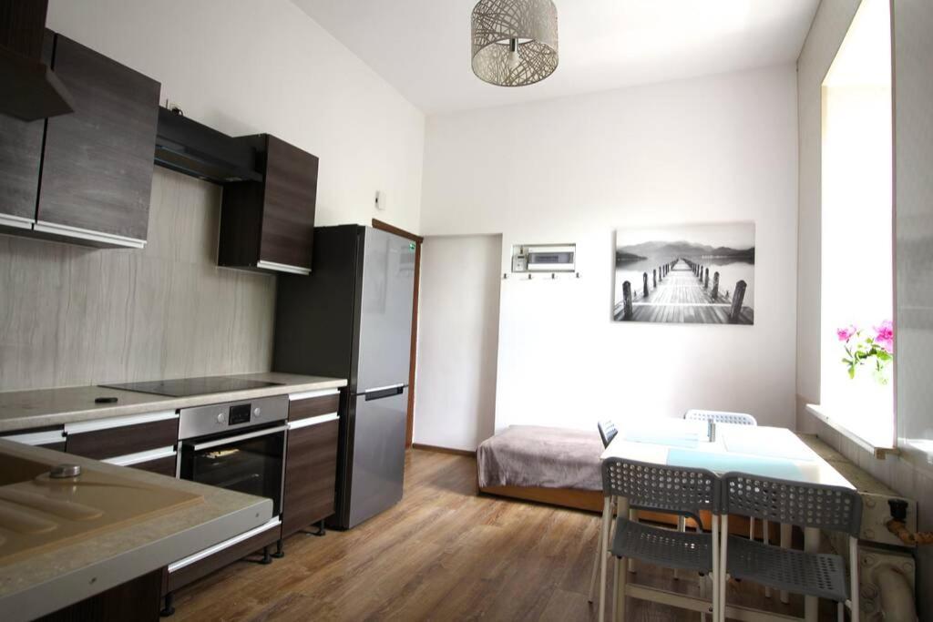 Simplicity - Center Apartment *